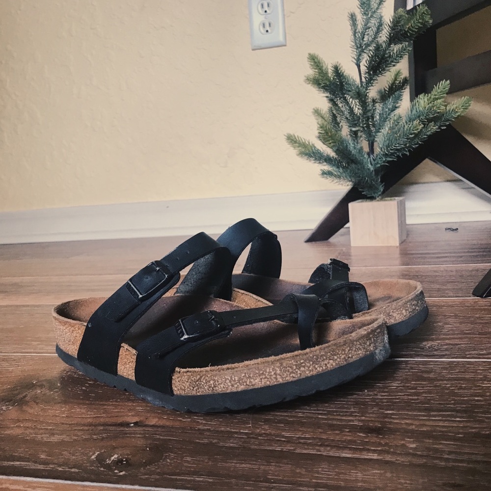 over the toe birkenstock’s !!